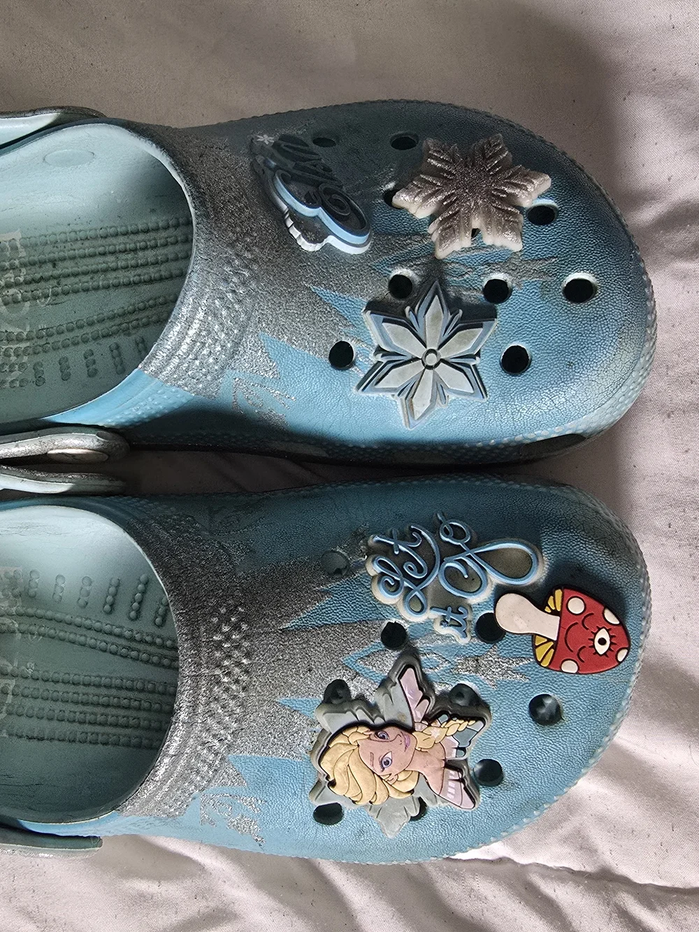 Disney Frozen Crocs Kids J1 ❄️